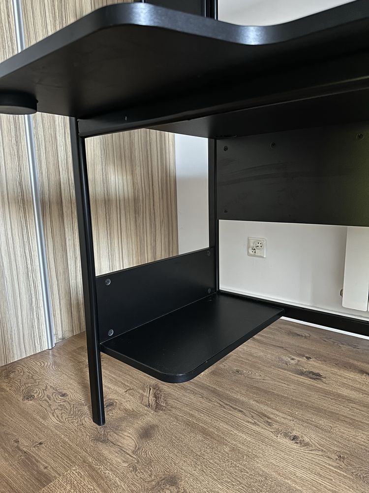 Biurko gamingowe Fredde IKEA