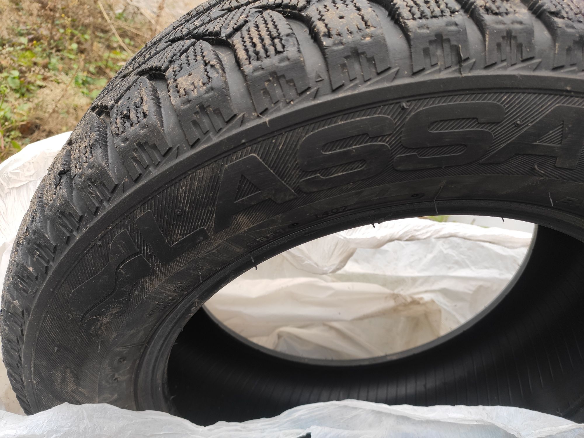 Lassa 215/60 r16