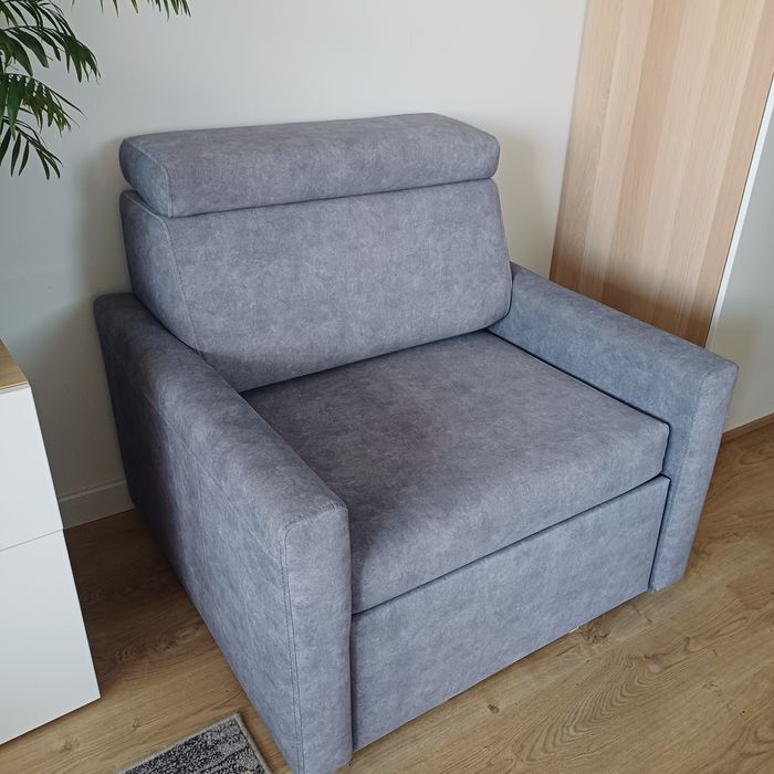 Szara rozkładana kanapa, sofa 1-osobowa, amerykanka z pojemnikiem