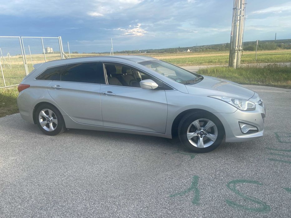 Hyundai I 40 1,7 CRDI Oszczędny dynamiczny -Nowa Cena