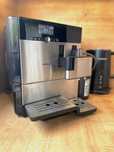 Ekspres ciśnieniowy Siemens EQ.8 Series 300 – zadbany, serwisowany