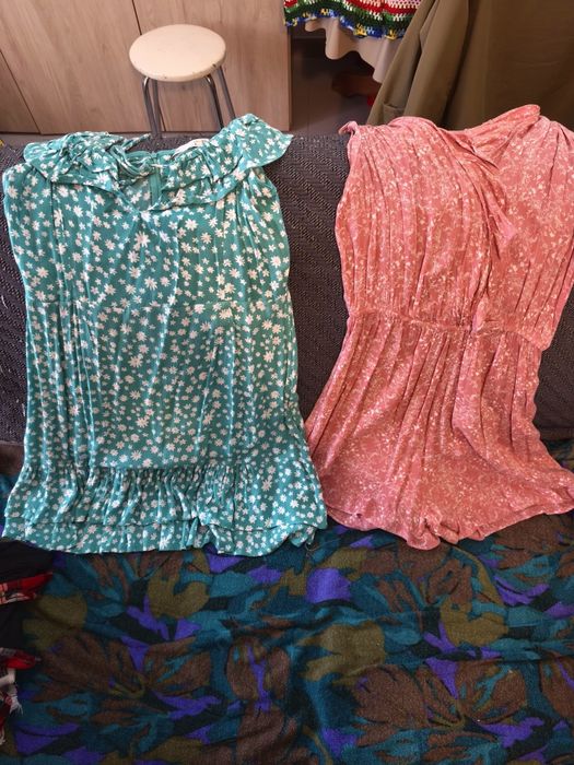 Macacões, calções, t-shirts e pijamas