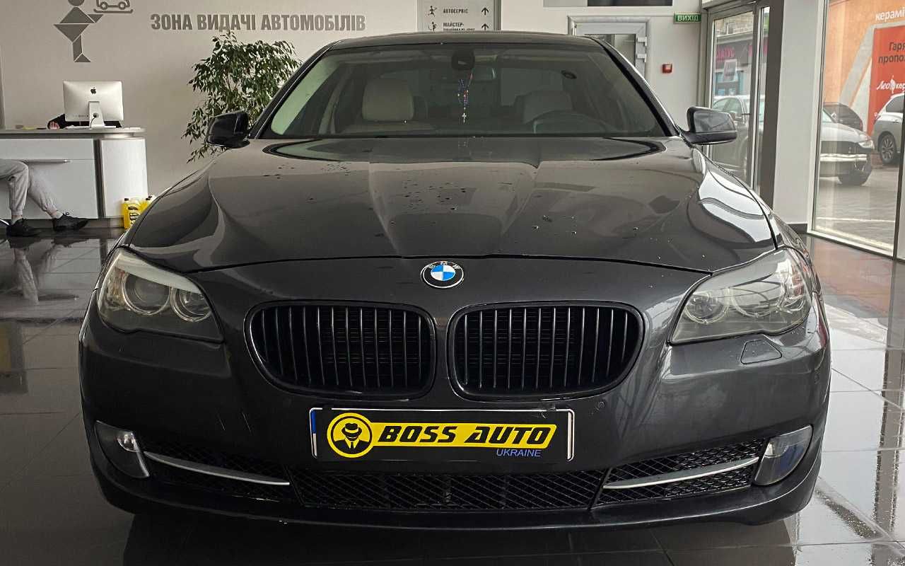 BMW 528 2010 року