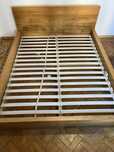 Cama de Casal King com Estrado – Só 80€!