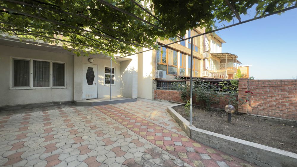 Продам дом с АГВ на берегу моря Совиньон - 1  ул Солнечная