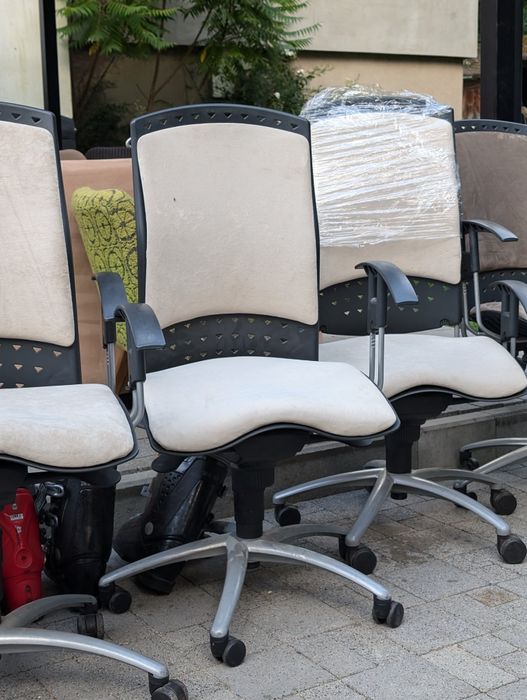 FOTELE Biurowe Sitag Reality. Obrotowe Nowoczesne Tapicerowanie