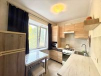 продам 1 комн с ремонтом на Добровольского  24 999 у.е