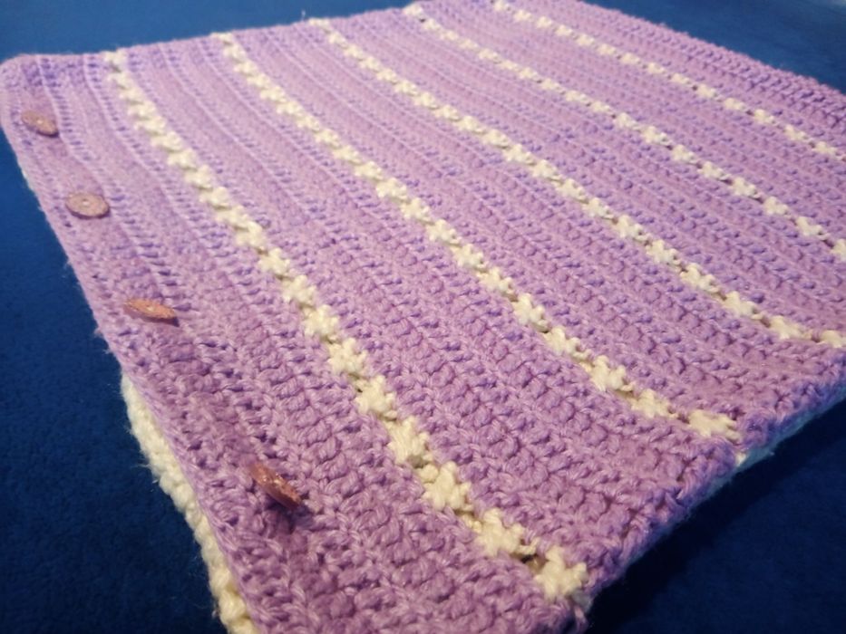 Poszewka z włóczki 37cm/37cm robiona na  drutach z bawełny