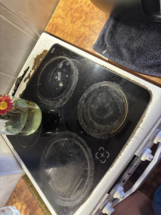 Електро плита з духовкою