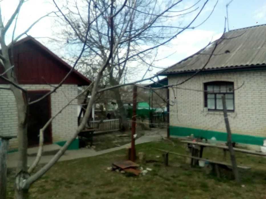 Продається кам'яний будинок у селі Цибулівка