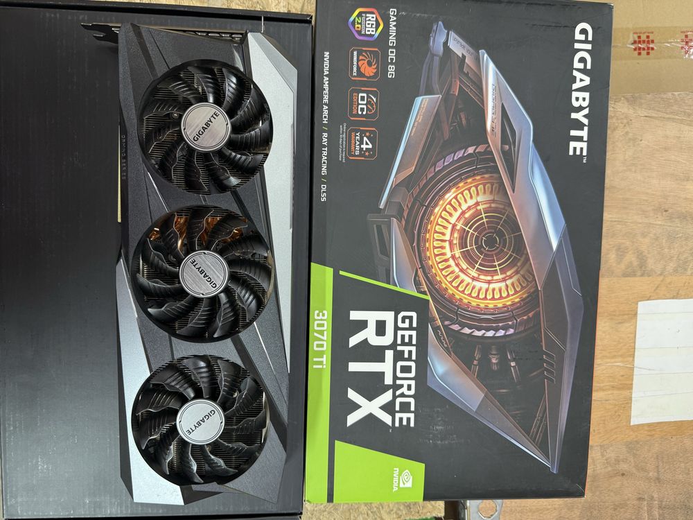 GIGABYTE GeForce RTX 3070 Ti gaming  OC 8G