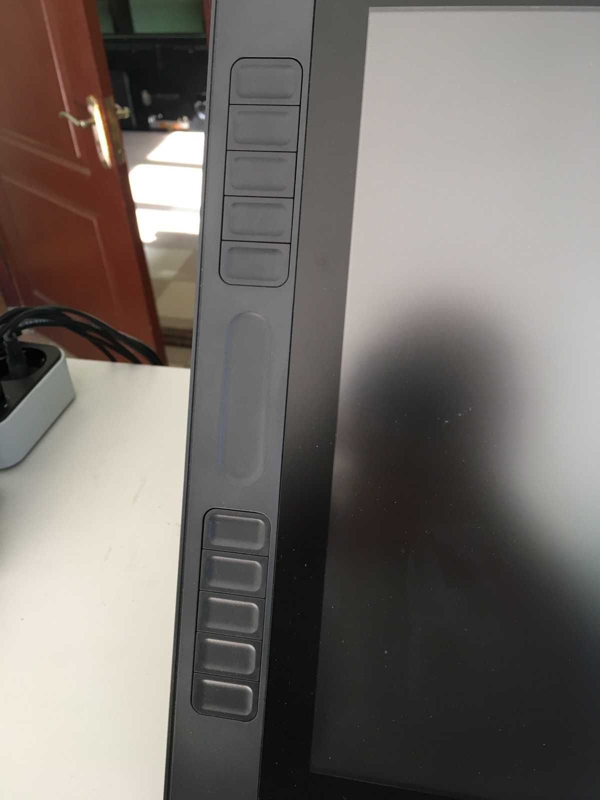 Графический планшет Huion Kamvas GT-221 Pro