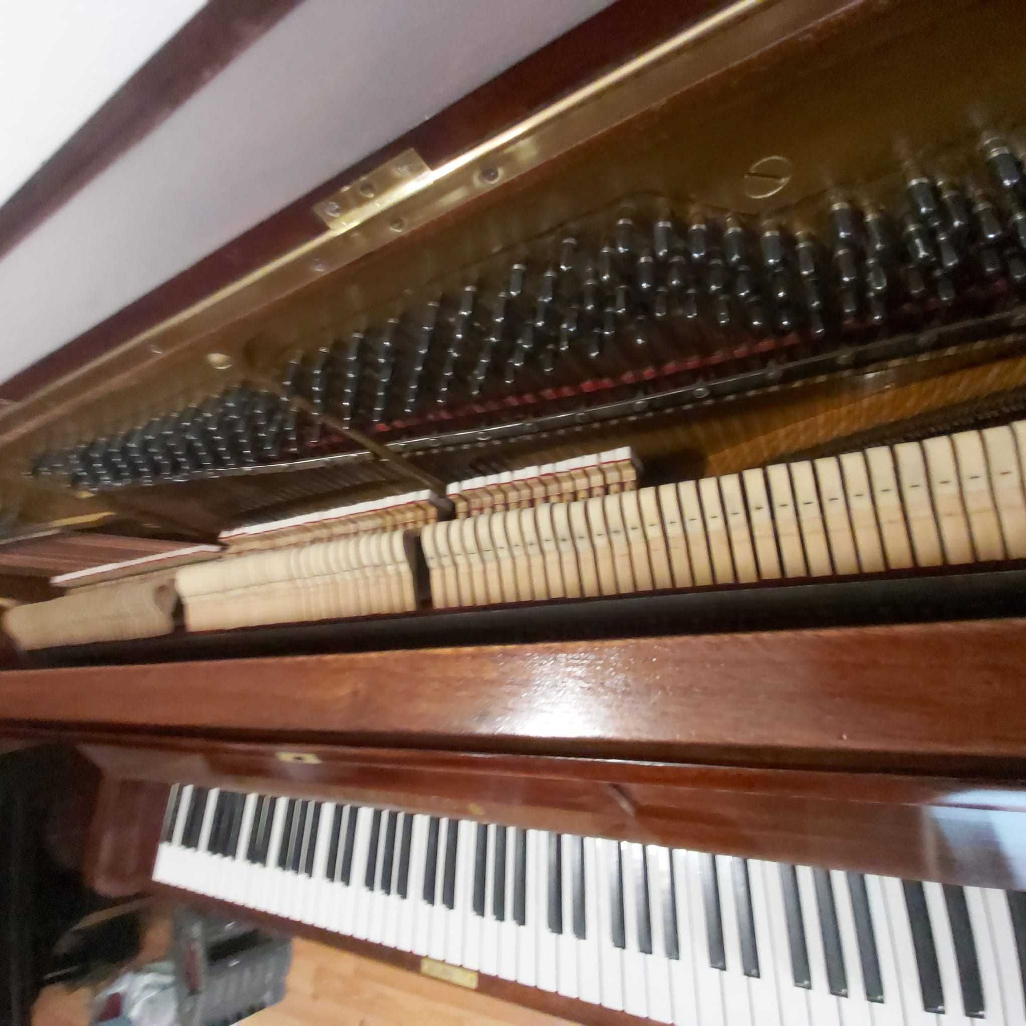 Piano vertical alemão H. Matz - Berlin