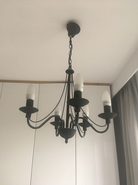 Żyrandol klasyczny czarny ROSSI