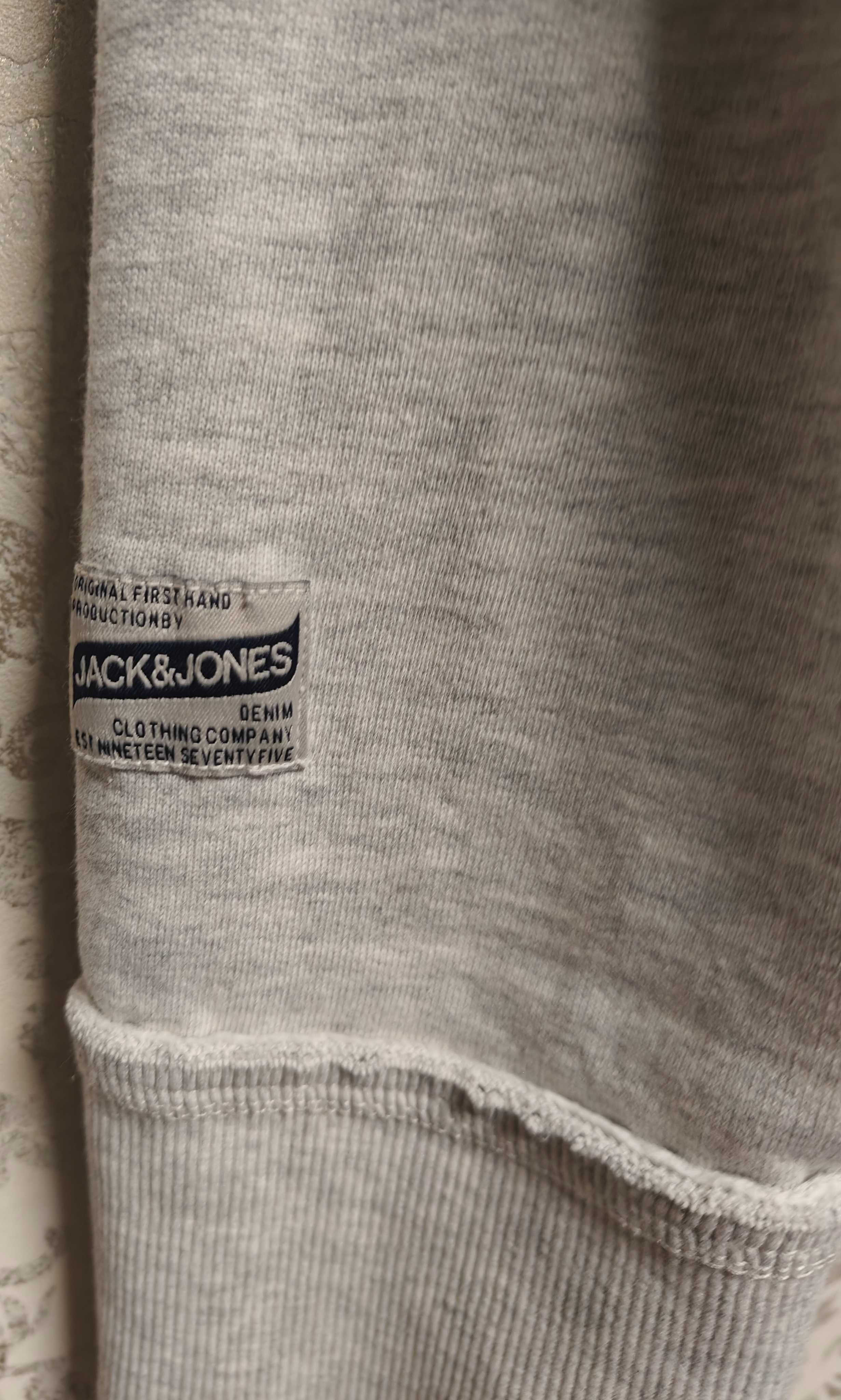 Продам мужское зипхуди Голландского бренда 
JACK & JONES