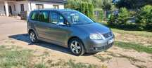 Volkswagen Touran 1.6 FSI HIGHLINE