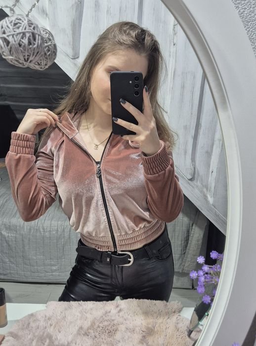 Różowa bluza cuori e picche