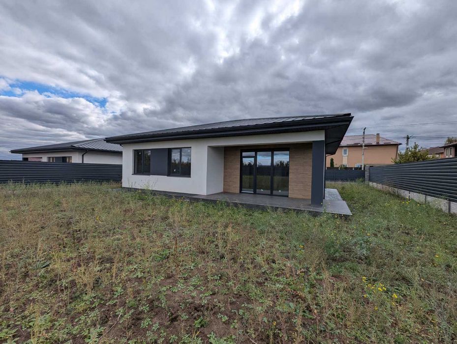 Продам будинок в передмісті Києва