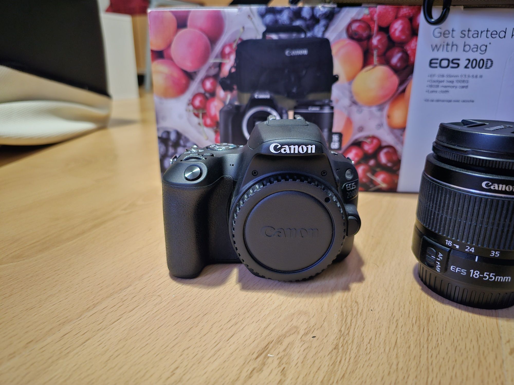 Câmara fotográfica Canon EOS 200D