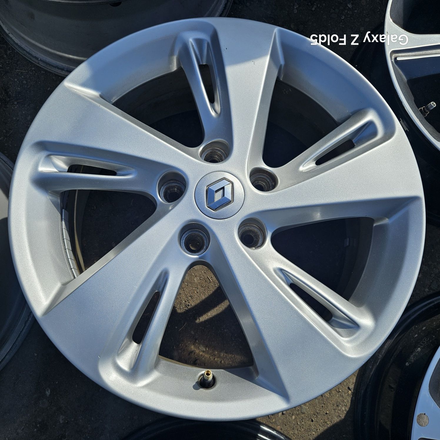 Alufelgi 17 Renault Fluence Megane Scenic 5x114,3 ET49