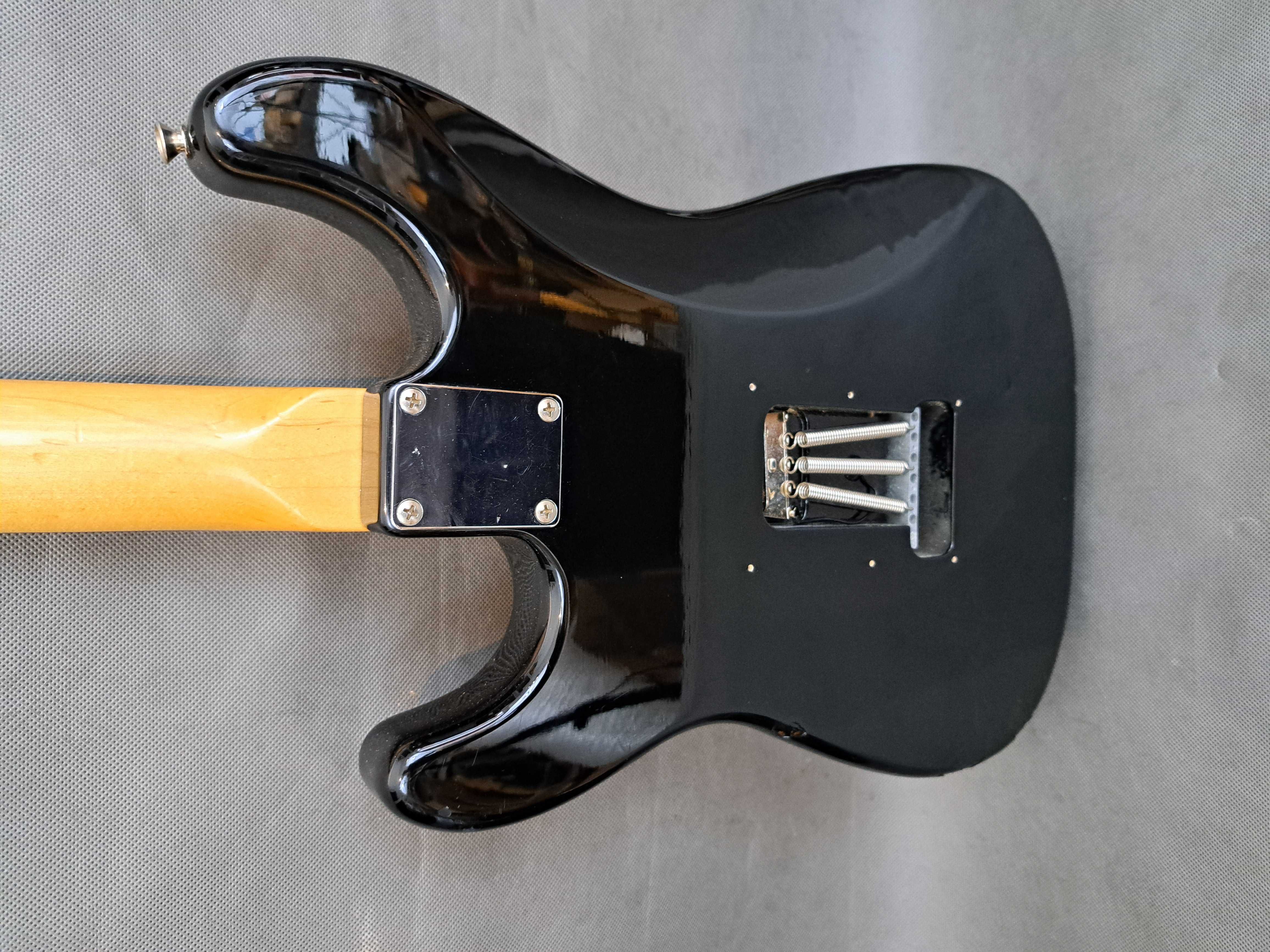 Gitara Squier Stratocaster