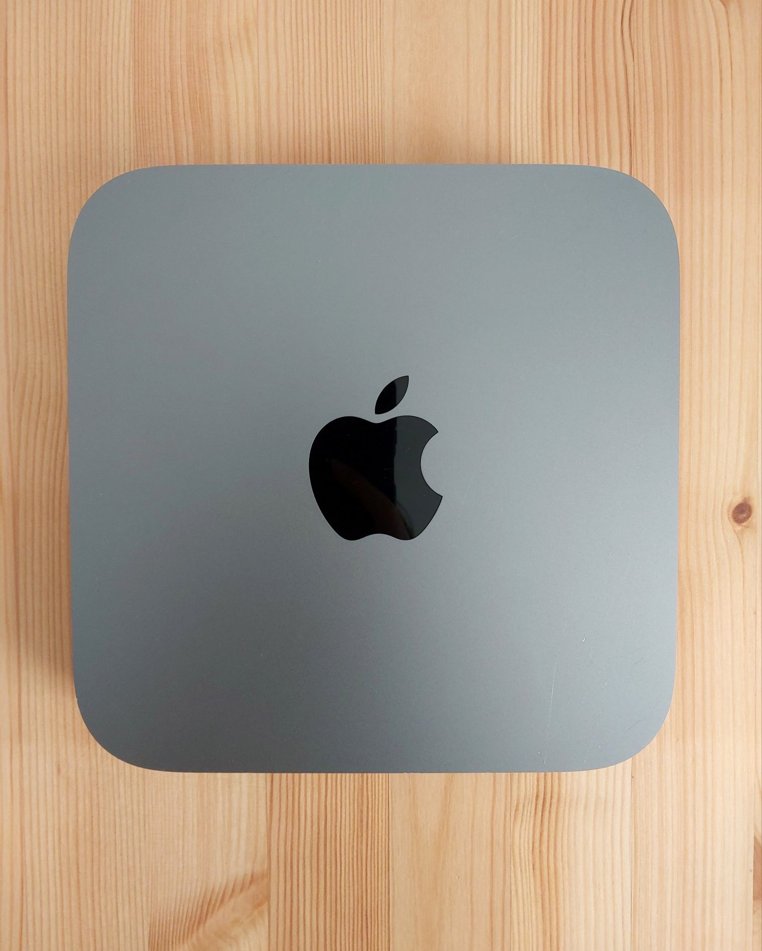 Mac mini 16/256 GB (z klawiaturą i myszką Apple)