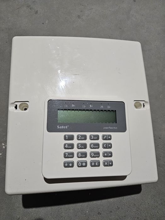 Alarm Satel Perfecta 32