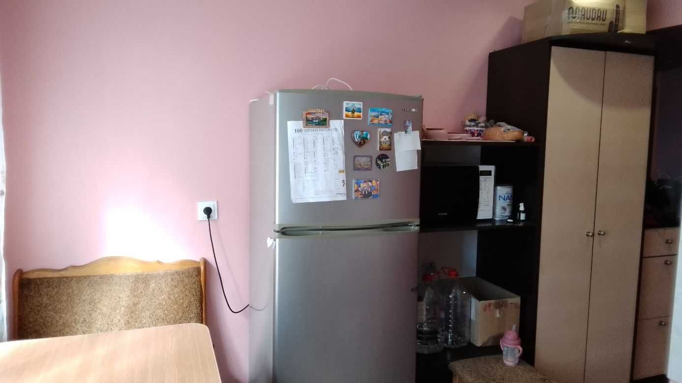 Продам двосторонню двокімнатну на Кубанській Україні (Жукова), 19.
