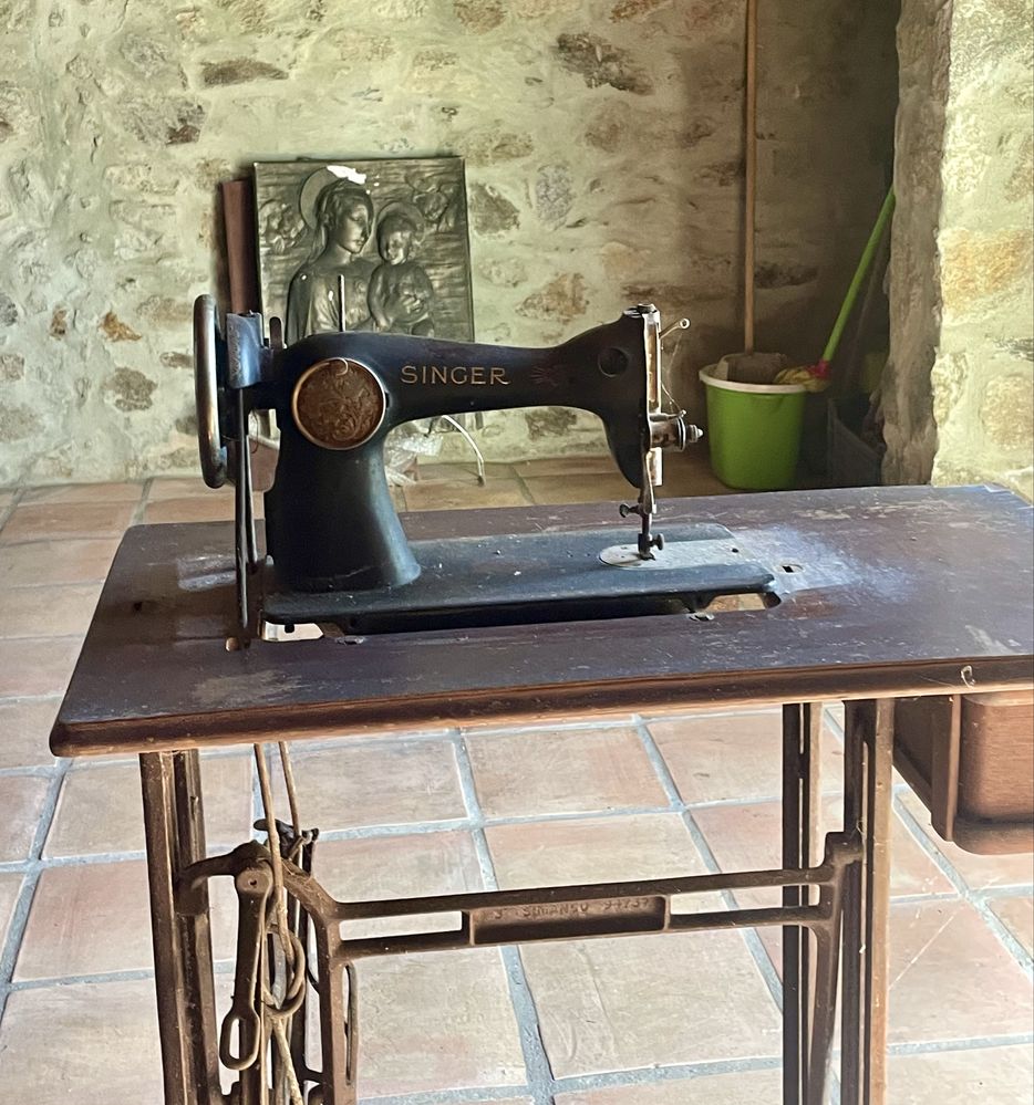 Maquina de costura Singer vintage