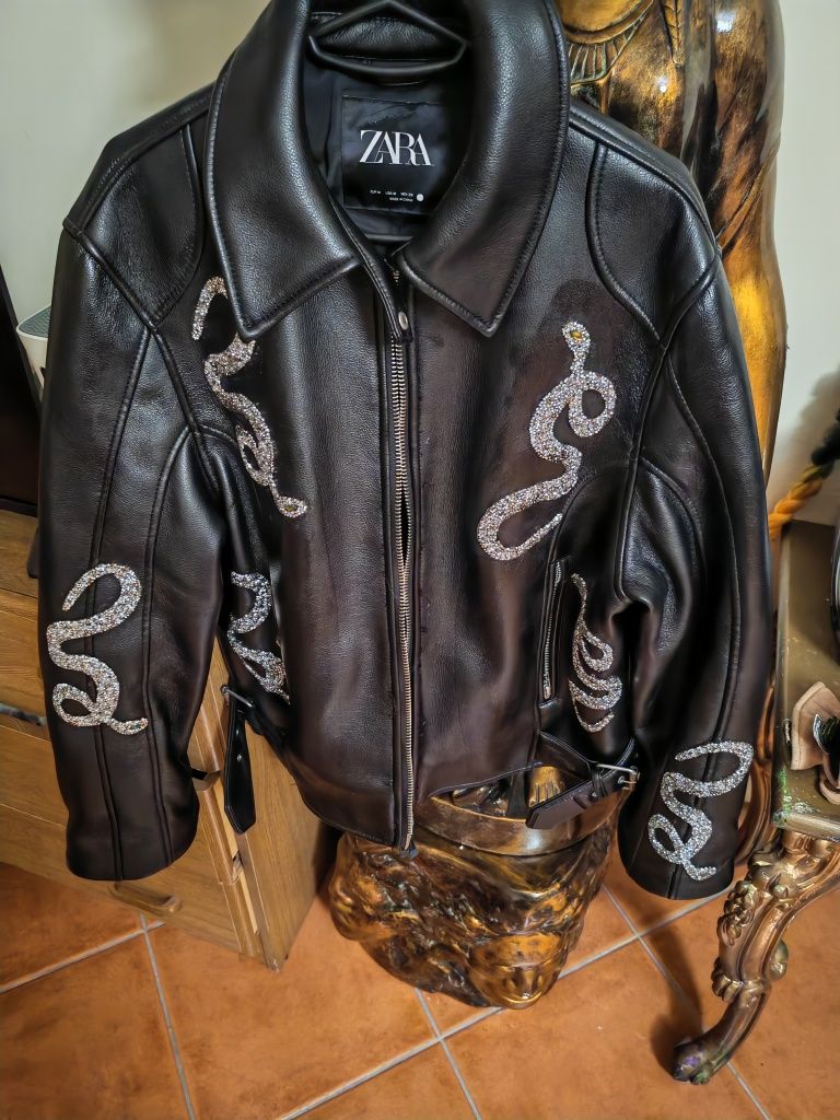 Blusão Biker Snakes, Zara.