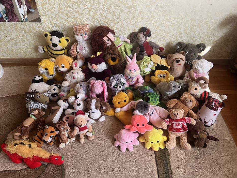 Мʼякі іграшки по 30