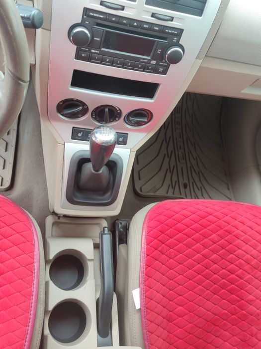 Dodge caliber 2008 року