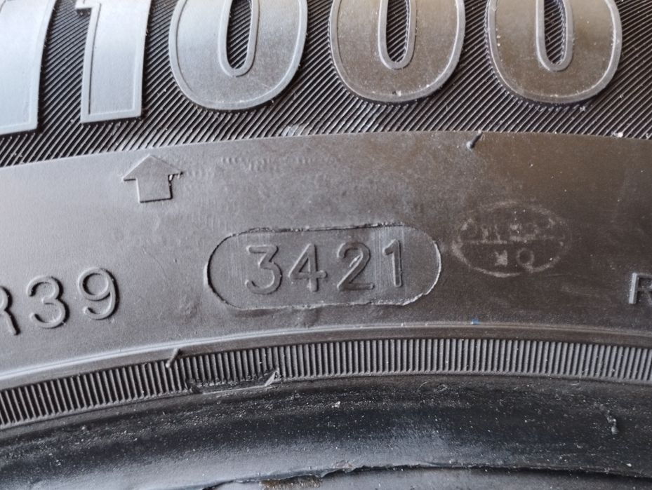 Opony zimowe Zeetex 215/60/17