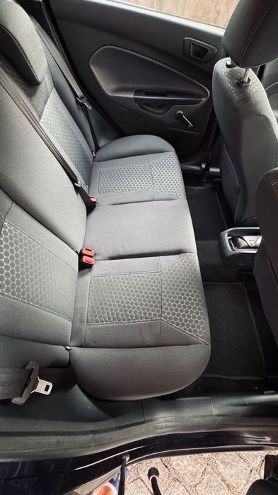 Ford fiesta titanium