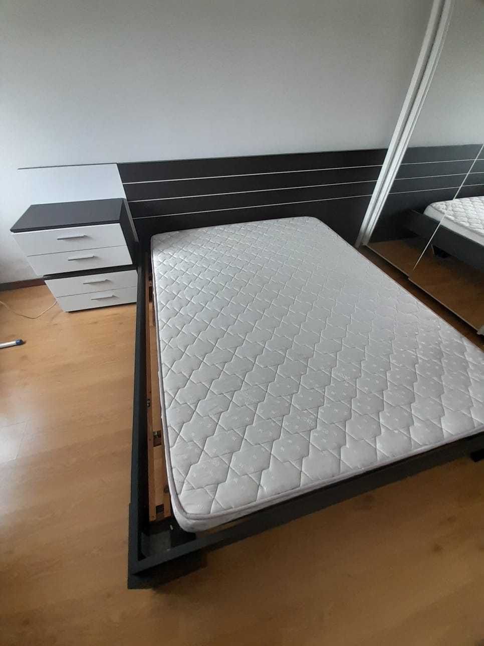 Quarto de Casal seminovo com colchão - BAIXA DE PREÇO