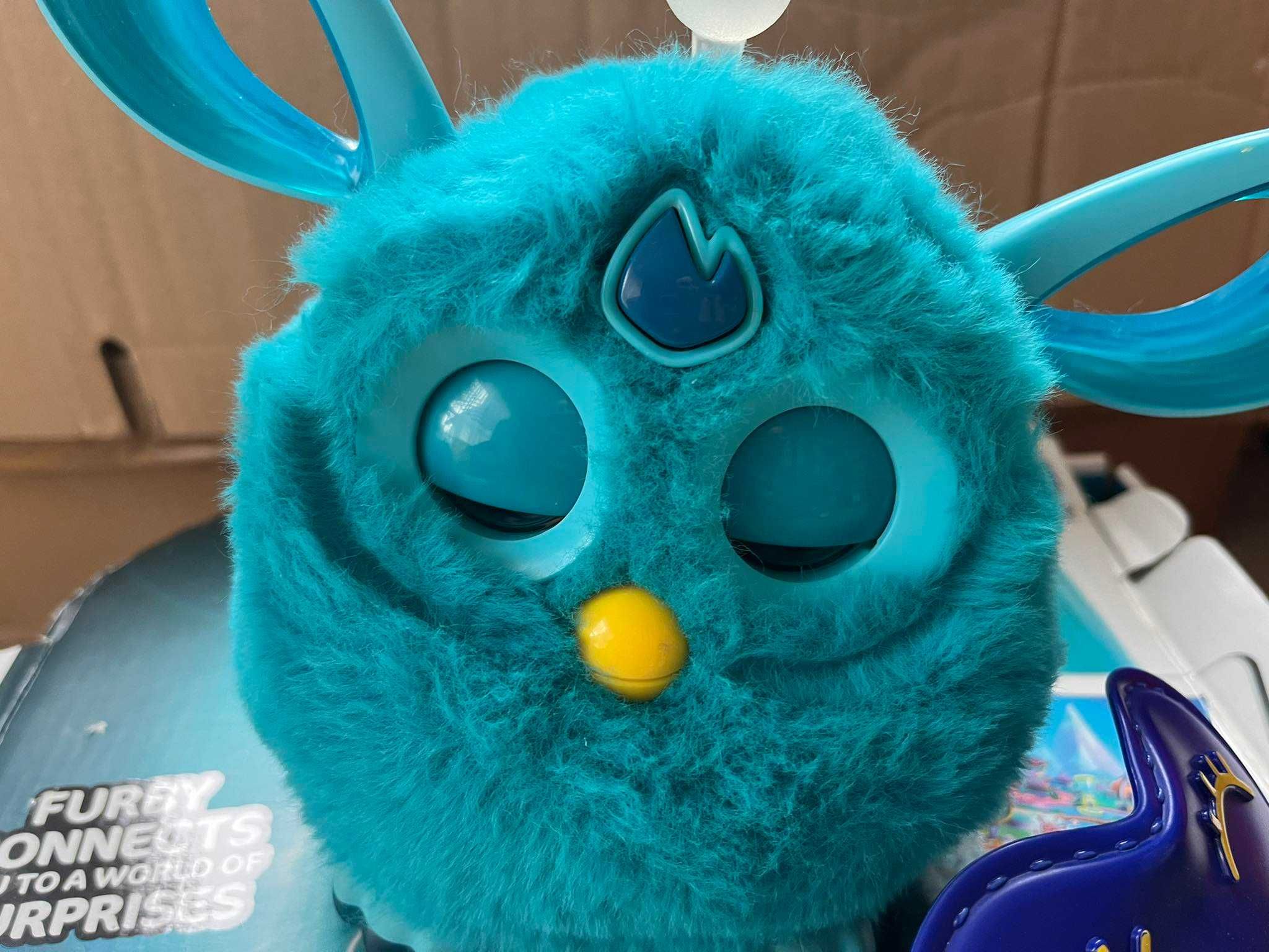 Maskotka HASBRO Furby Connect Bluetooth niebieski w pudełku