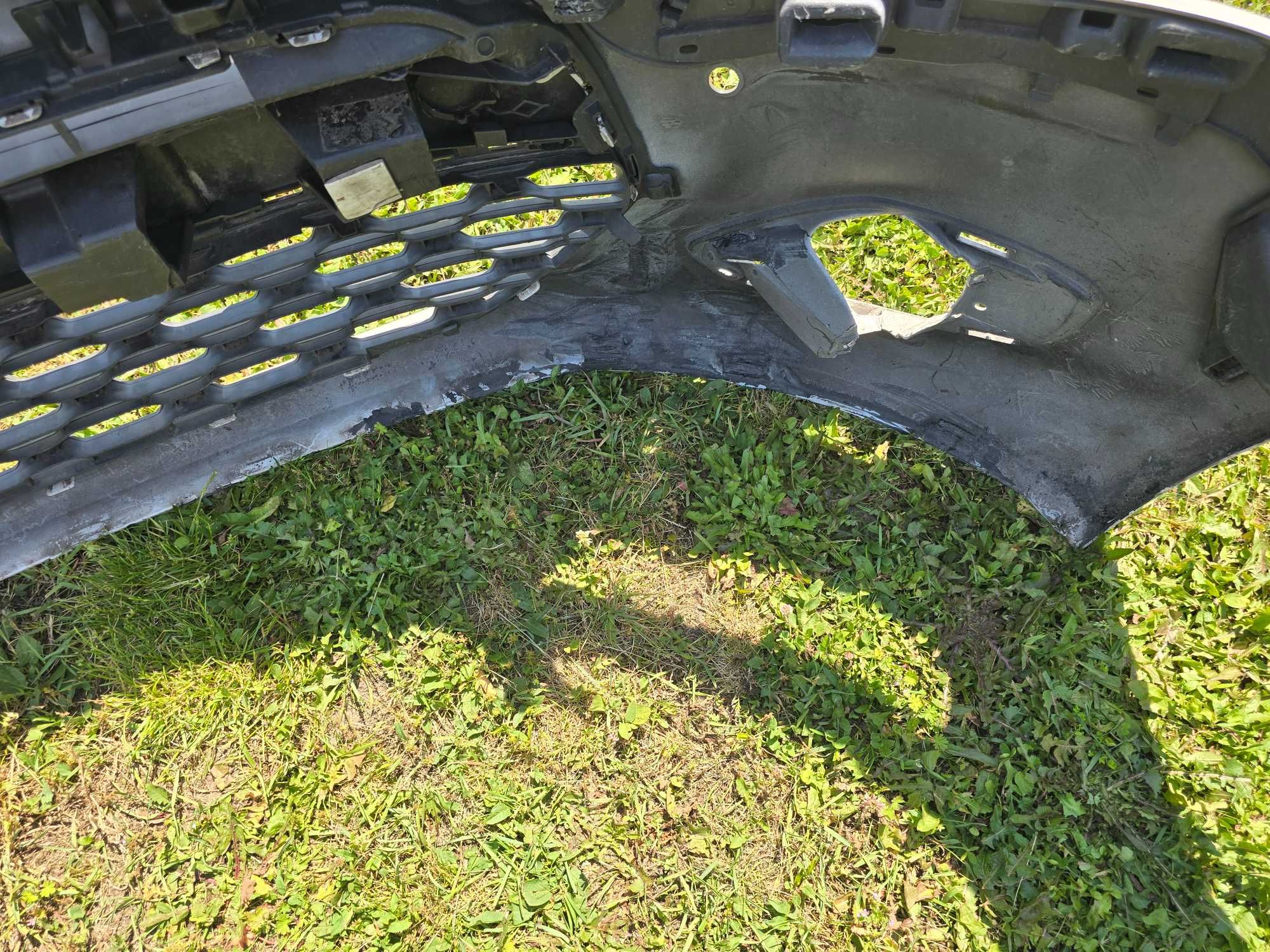 zderzak przód Citroen C4 Picasso II