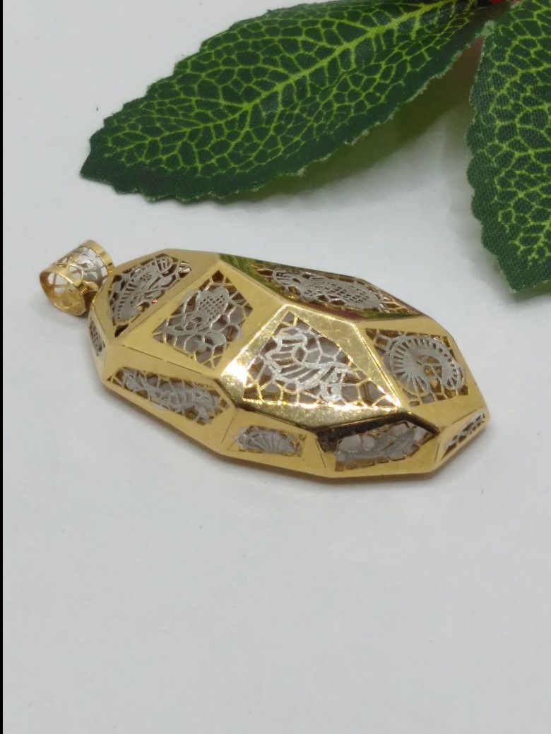 Złoty wisiorek dwukolorowy ażurowy, złoto 585