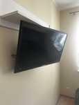 Telewizor 32 cale blaupunkt w pelni sprawny z hakiem i pilotem