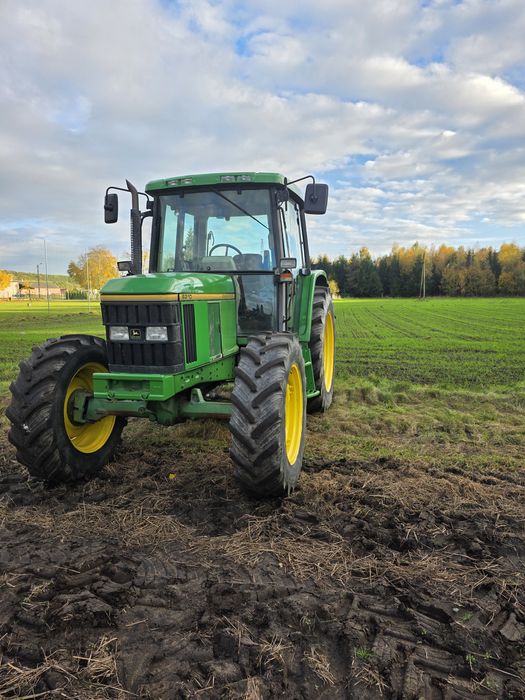 Ciągniki John deere  6210