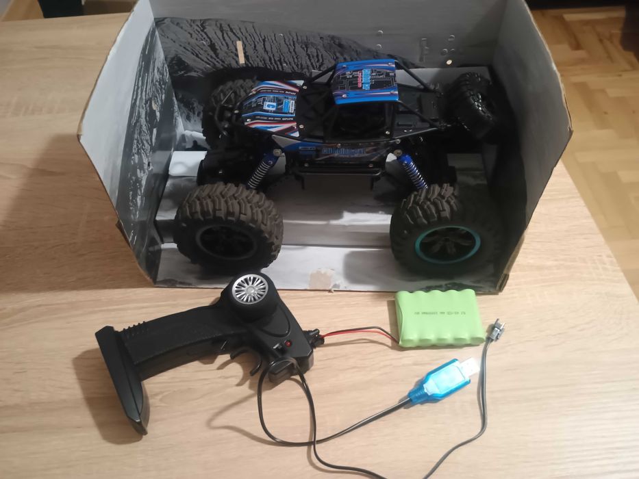Zdalnie sterowane auto Jeep terenowe