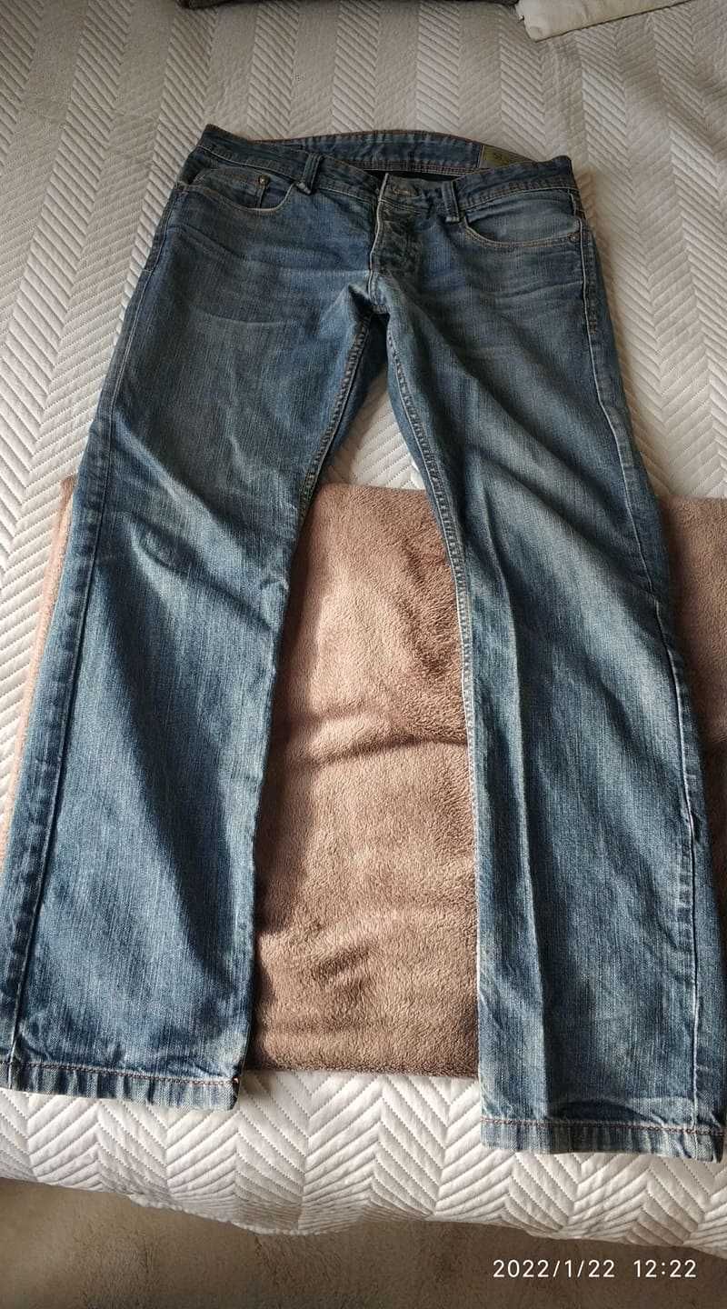 Jeansy Bershka (BSK DENIM) rozm eur 40