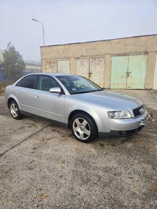 Audi a4b6 2.0ben+gaz 2004r. //dlugie oplaty //hak//