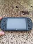 Продам игровую консоль
