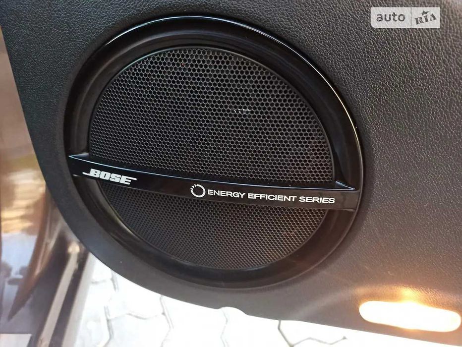 Продам Renault Scenic 2012 (BOSE комплектація)