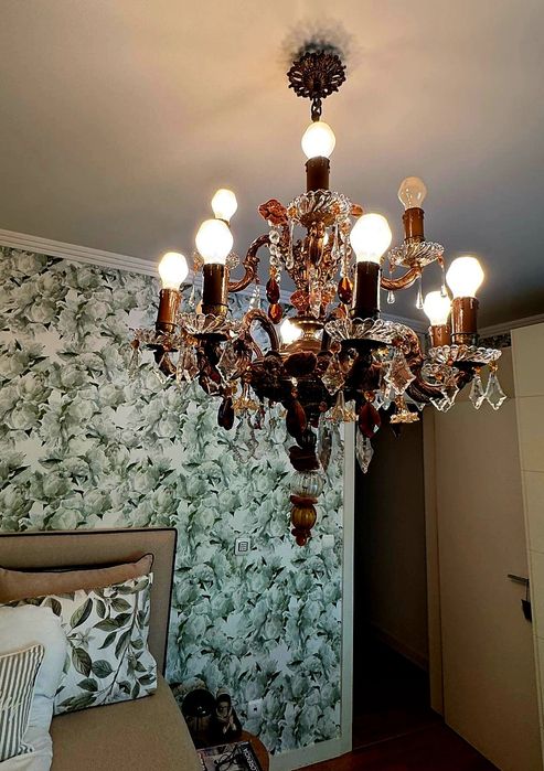 Lustre em Cristal e Latão.
