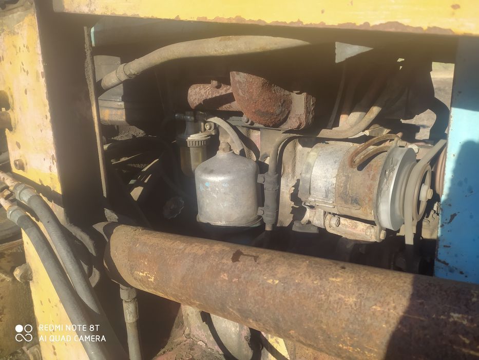 Продам трактор экскаватор Мтз 82