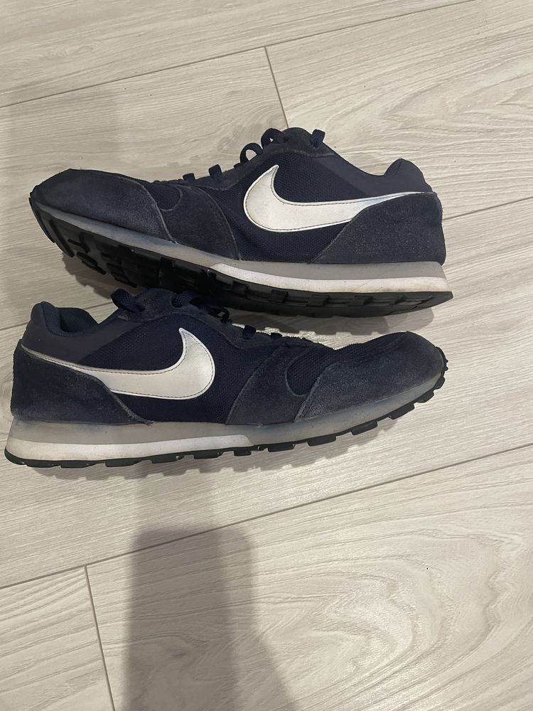 nike Md runner 2