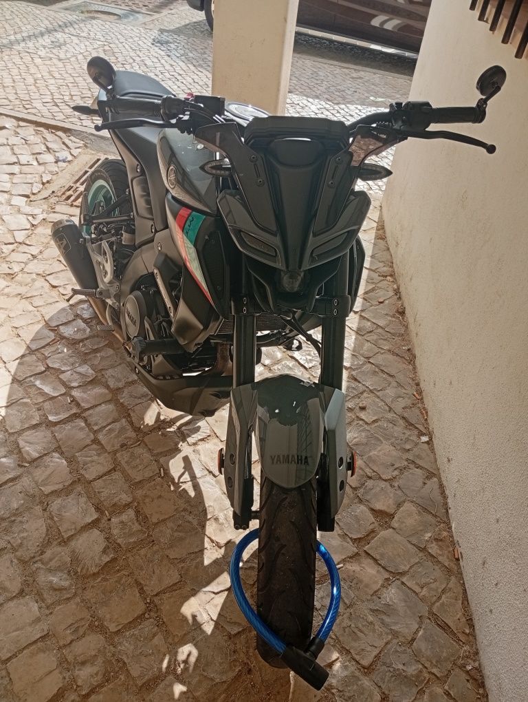 Mota Yamaha MT 125