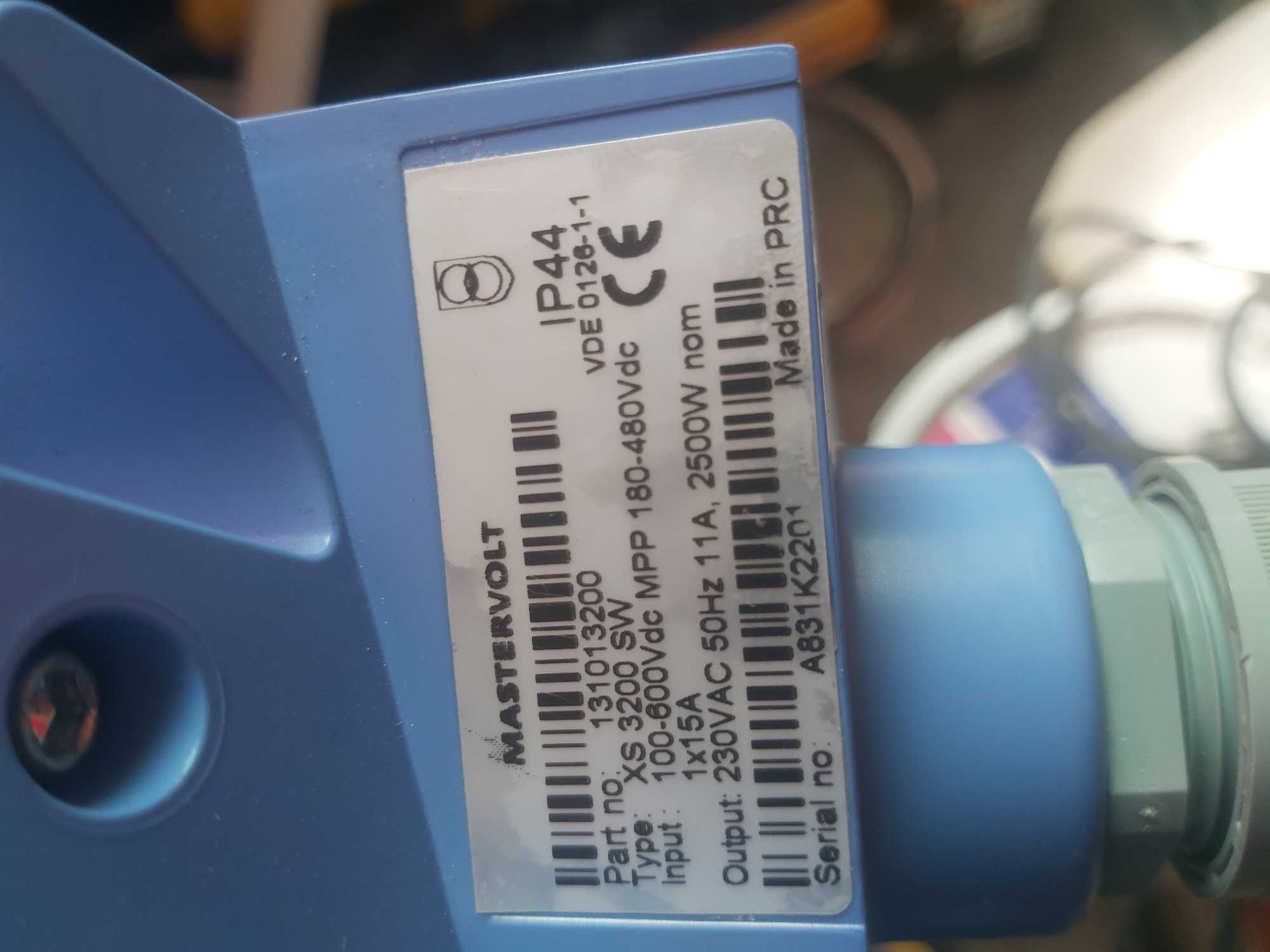 Inwerter mastervolt sw3200